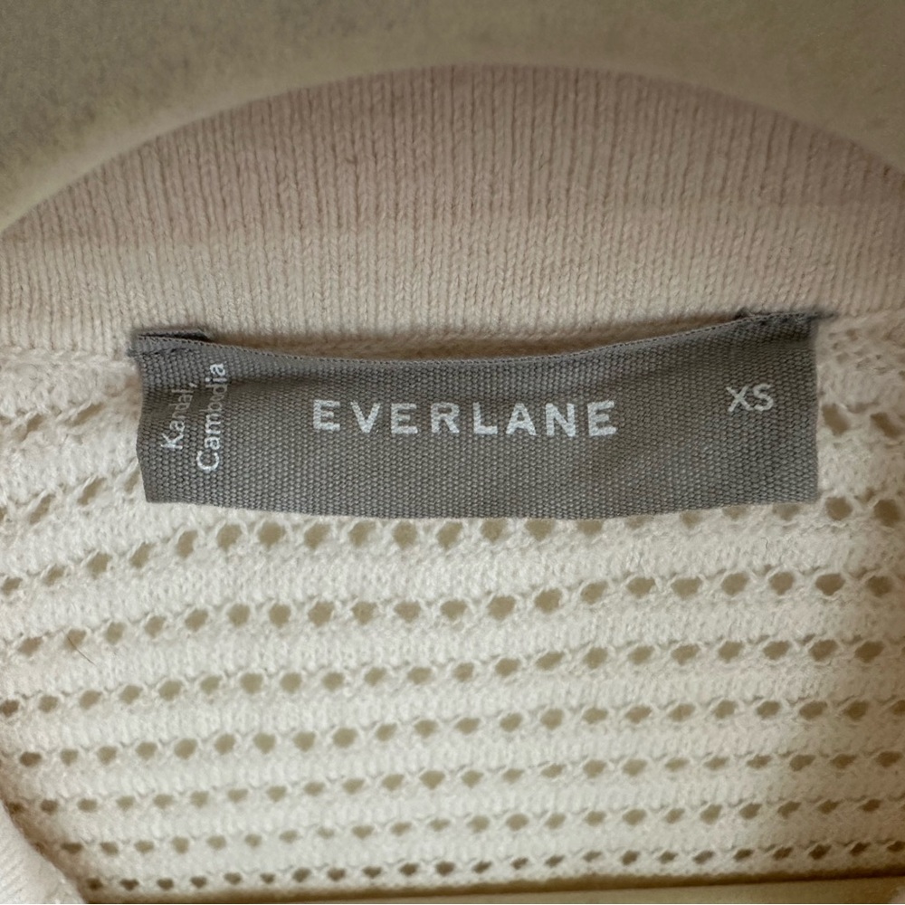 Everlane Cream V-Neck Sweater - Picture 4 of 5
